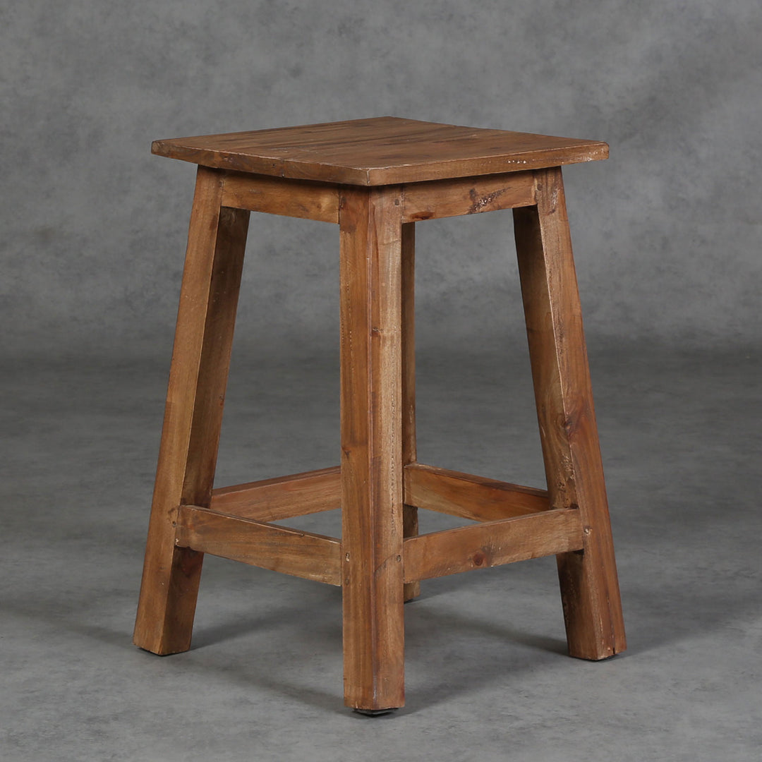 Tabouret en teck Remo