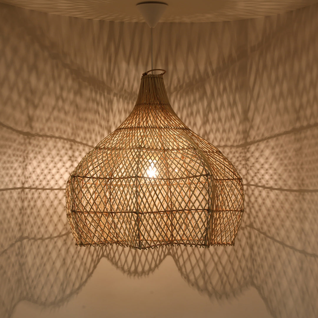 Lampe en rotin Manohara