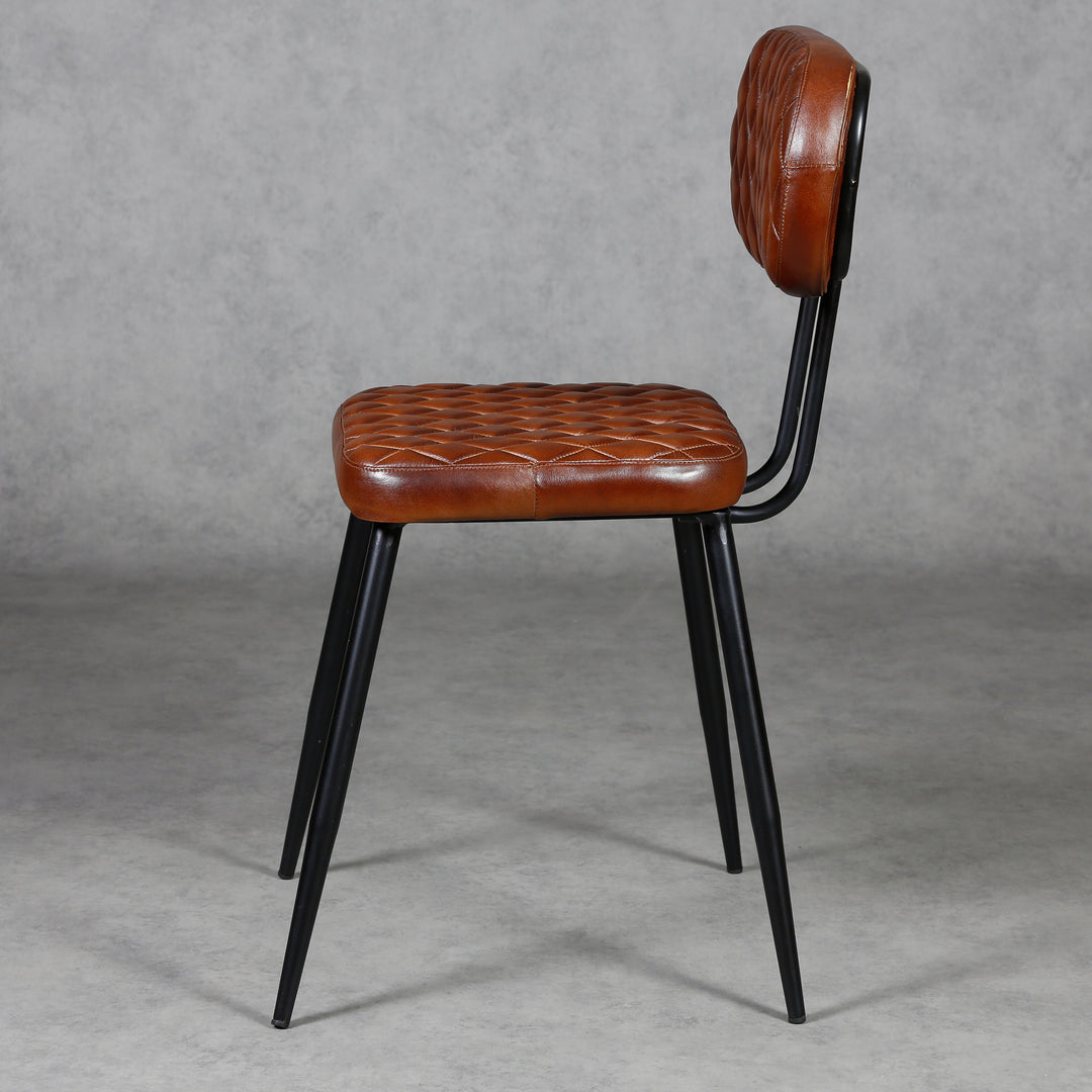Chaises de salle à manger en cuir marron