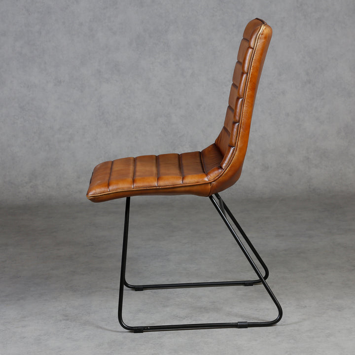 Chaise de salle à manger en cuir marron