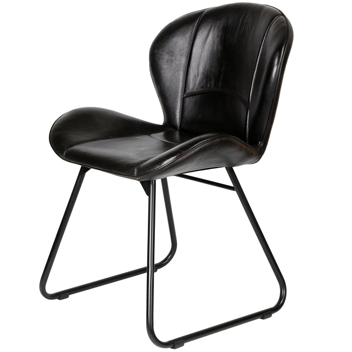 Chaise en cuir noir