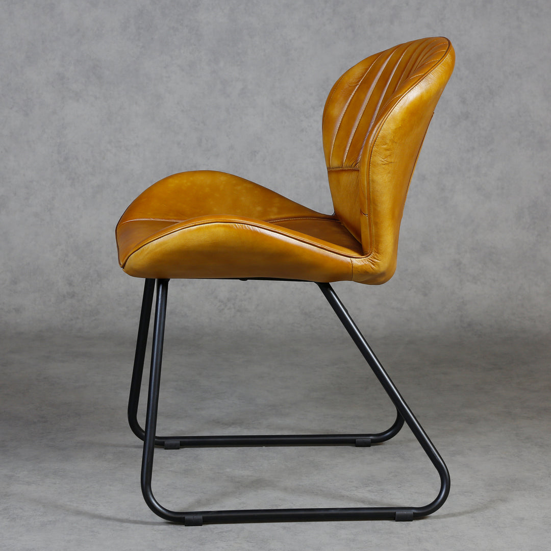 Chaise de salle à manger en cuir cognac marron