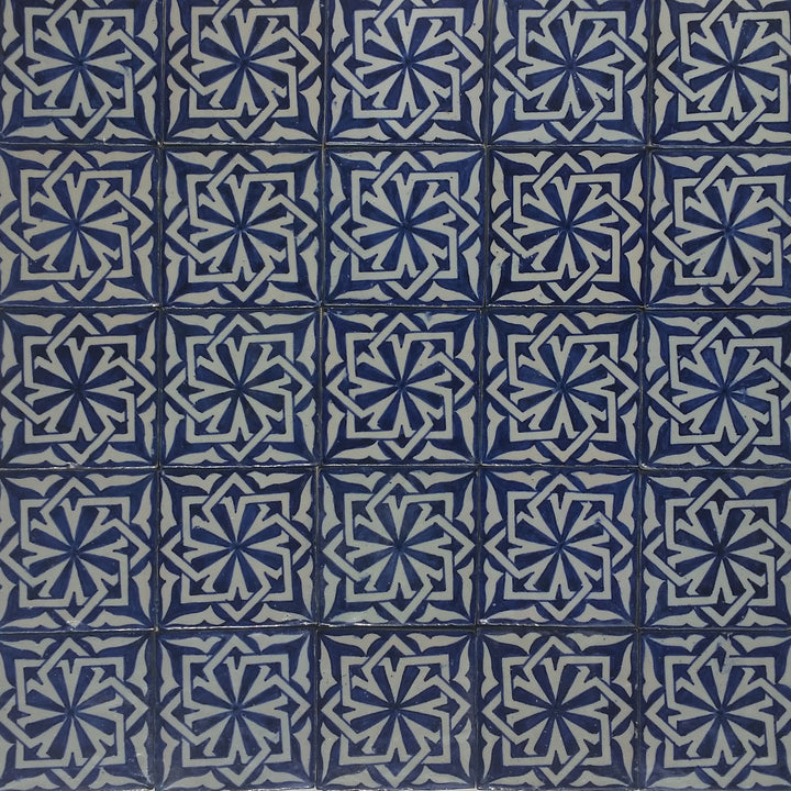 Carreau peint à la main Hala