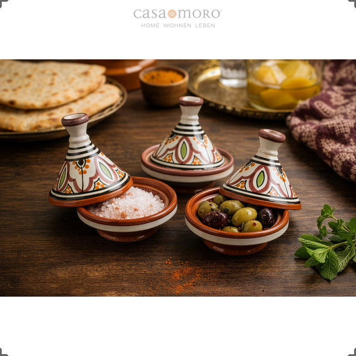épice Tajine en argile dans un ensemble de 3, céramiques peintes à la main pour servir le sel, les olives et les épices
