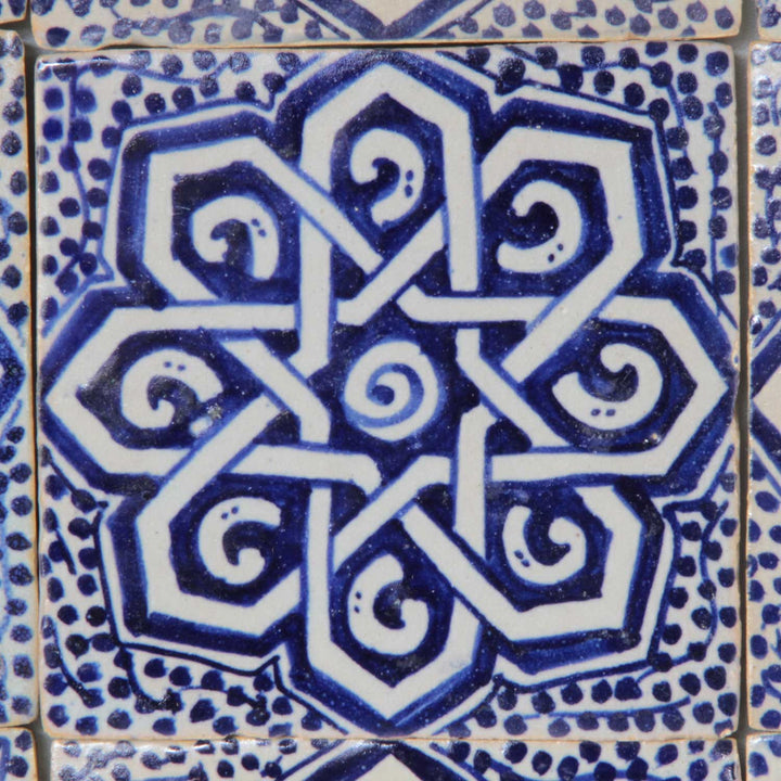 Carreau peint à la main Aisha