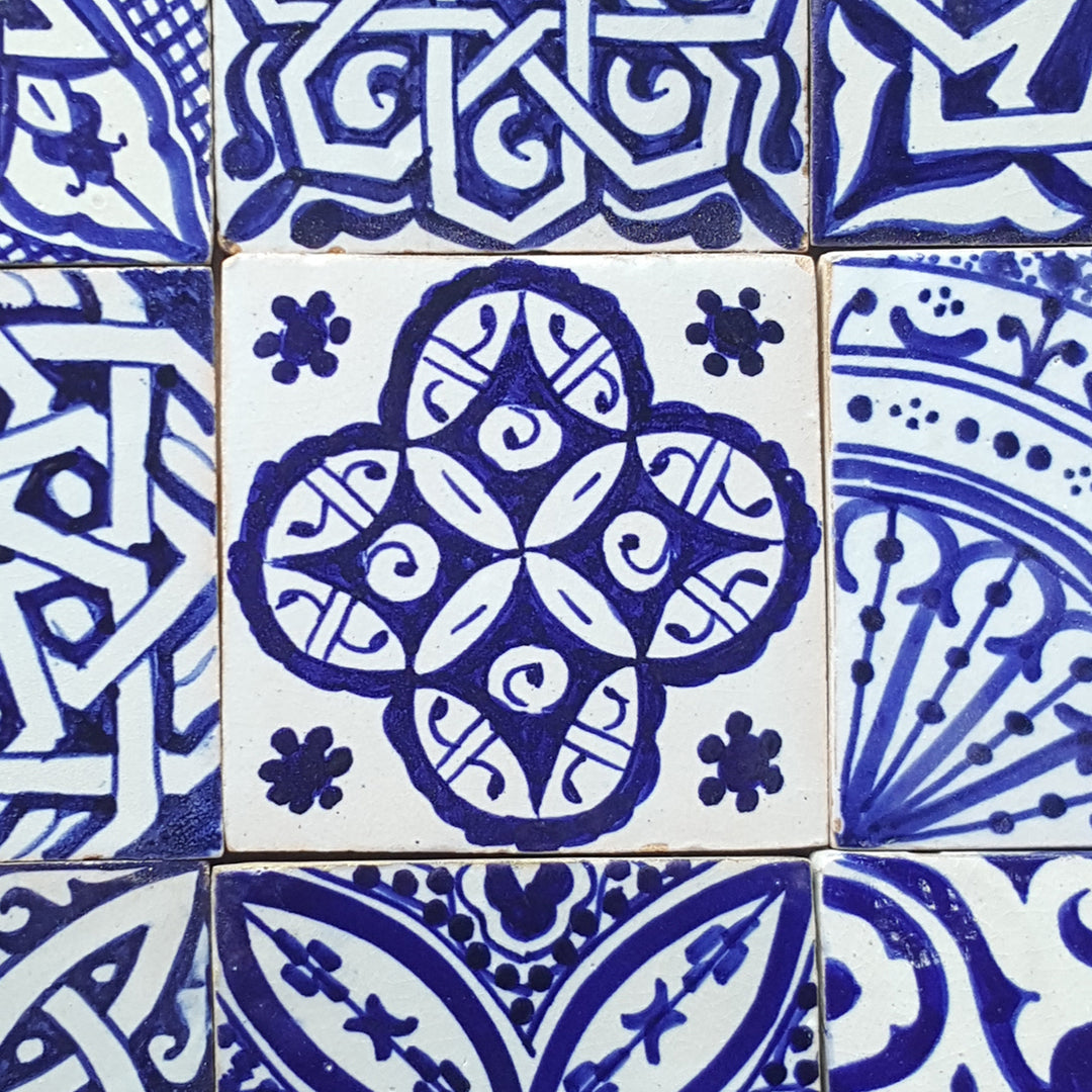 Carreaux peints à la main, mélange bleu et blanc