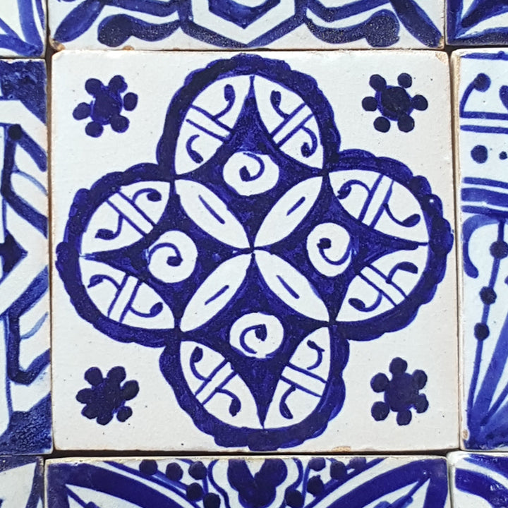 Carreaux peints à la main, mélange bleu et blanc