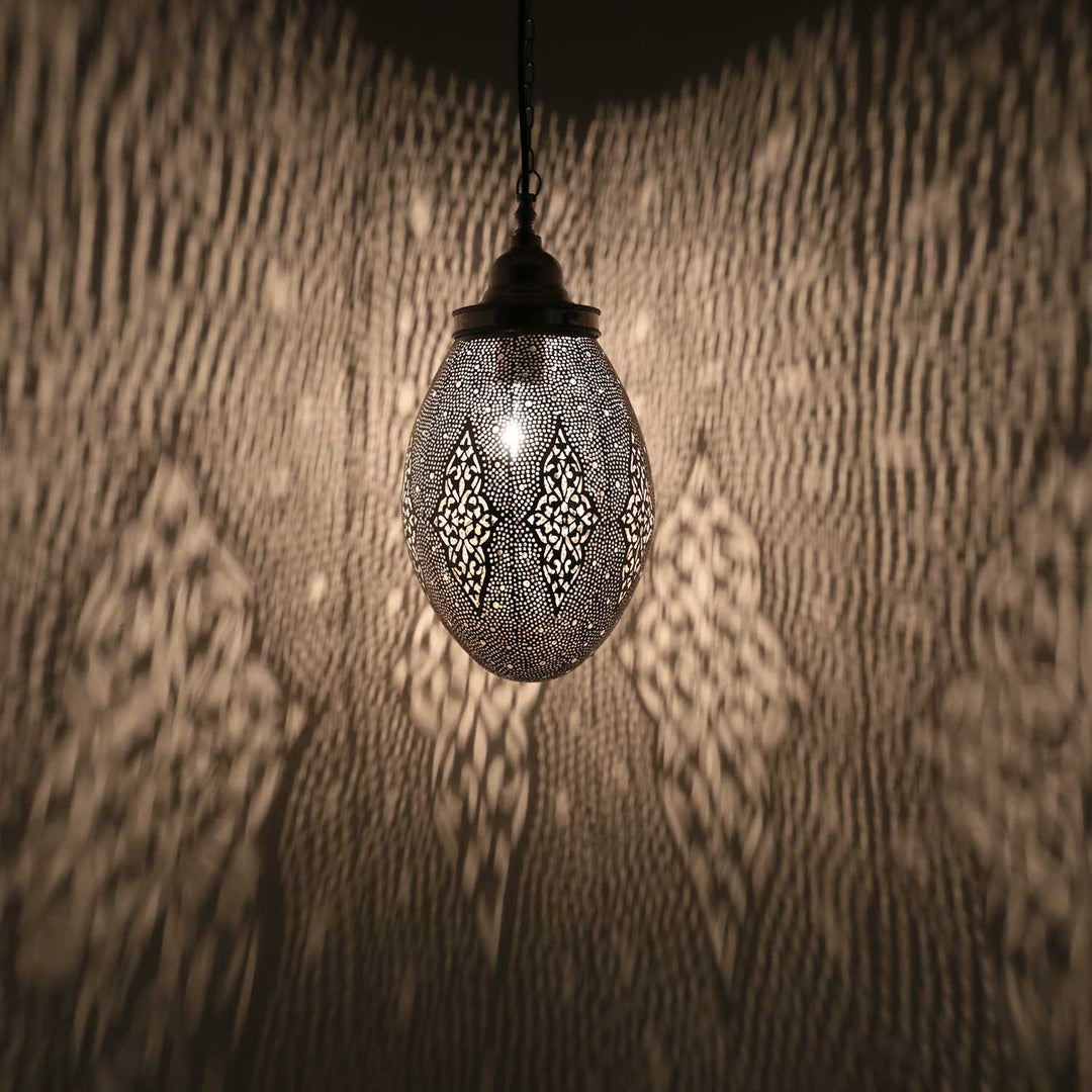 Lampe orientale en argent Sanan