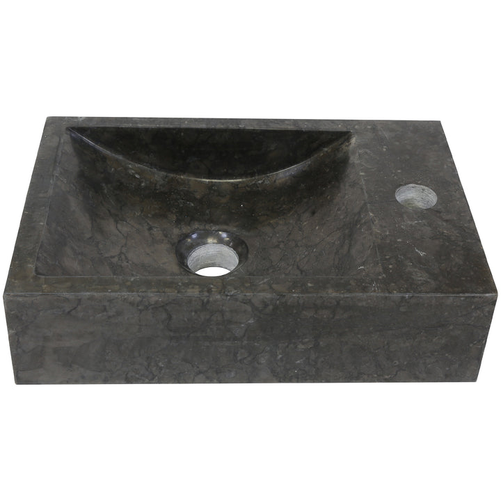 Vasque à poser carrée en pierre à grain foncé en vue de produit isolée, avec trou de robinetterie intégré et écoulement central